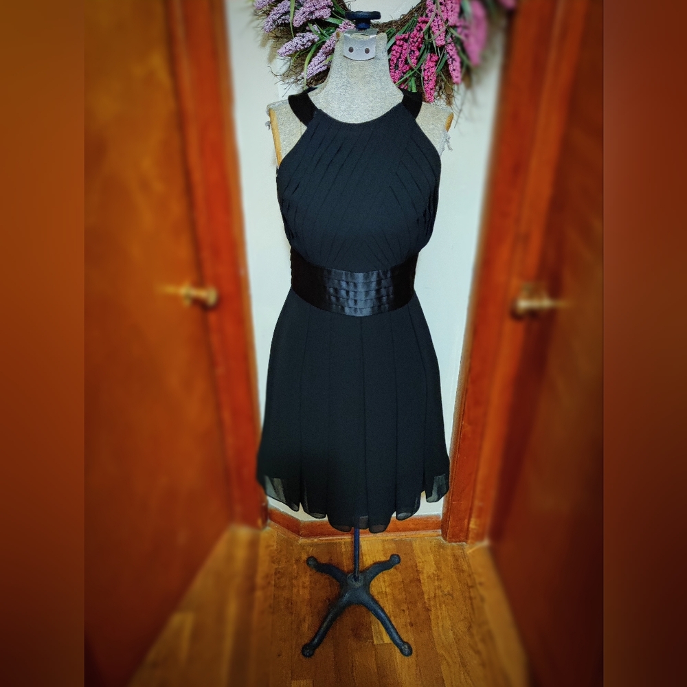 WHBM Black Sleeveless Dress Size 6